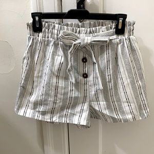 Sienna Sky Vertical Stripe Summer Linen Shorts in Size M